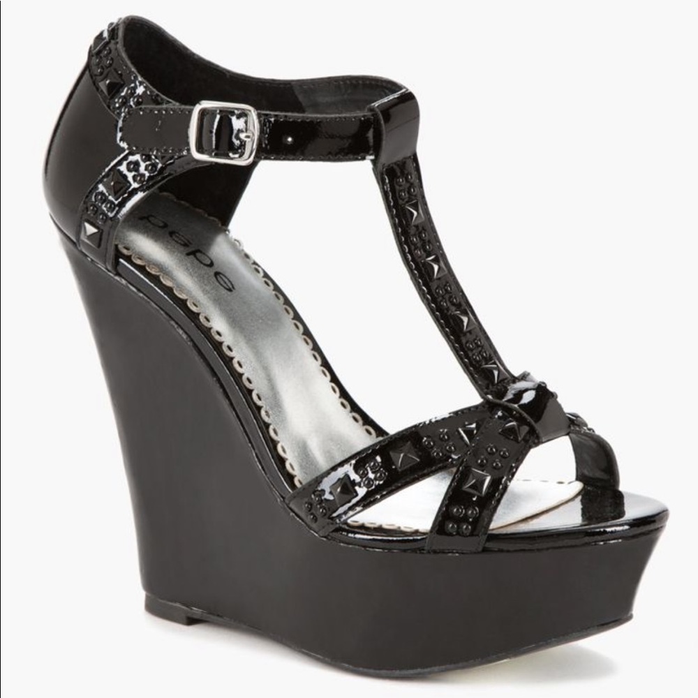 NEW!! Bebe wedge heels